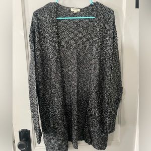 Black and white cardigan. Size M/L